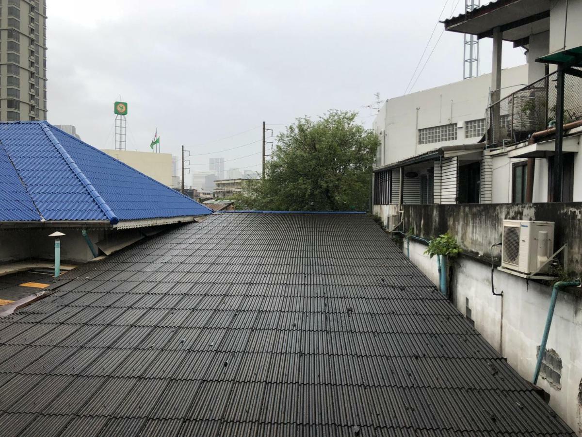 Grey Sheep Hostel Bangkok Exterior foto
