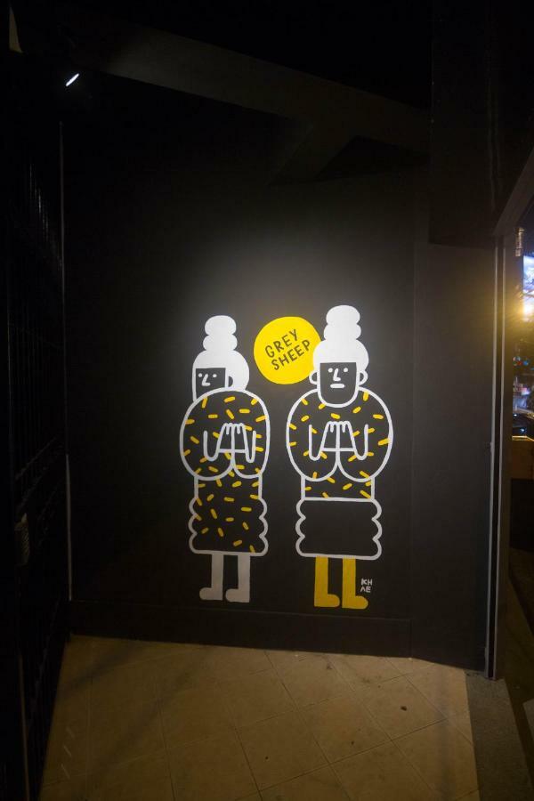 Grey Sheep Hostel Bangkok Exterior foto